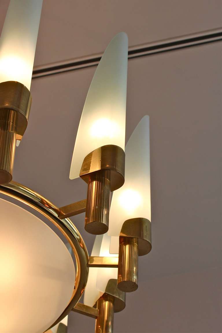 Chandelier with 12 arms in brass and sanded glass by Arredoluce.