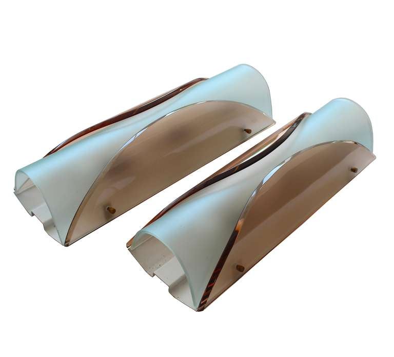 Glass Pair of Wall Lights by Fontana Arte