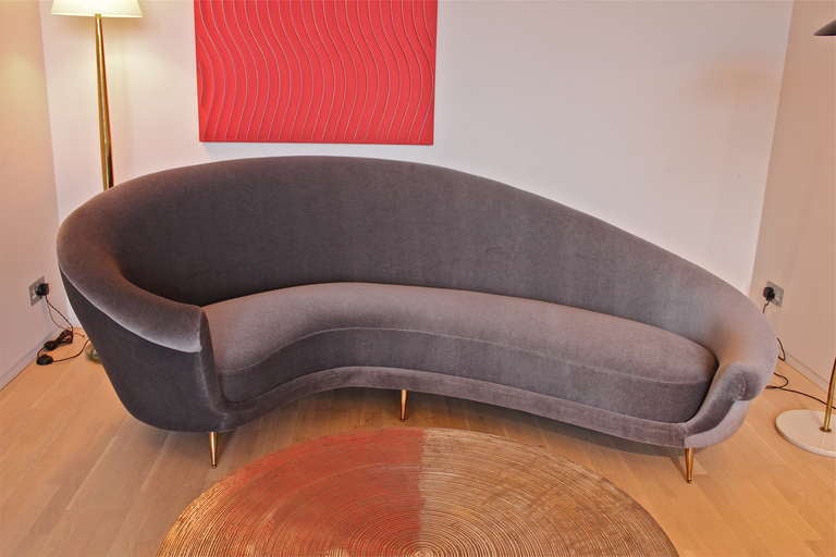 Mid-20th Century Curved Sofa Attributed to Federico Munari