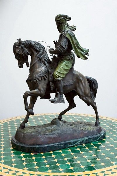 Orientalist Bronze of Arab on Horseback In Excellent Condition In North Hollywood, CA
