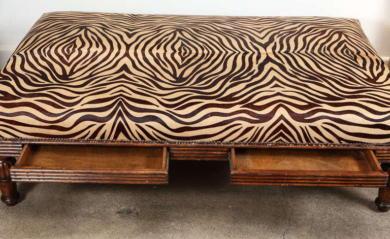 pouf ottoman