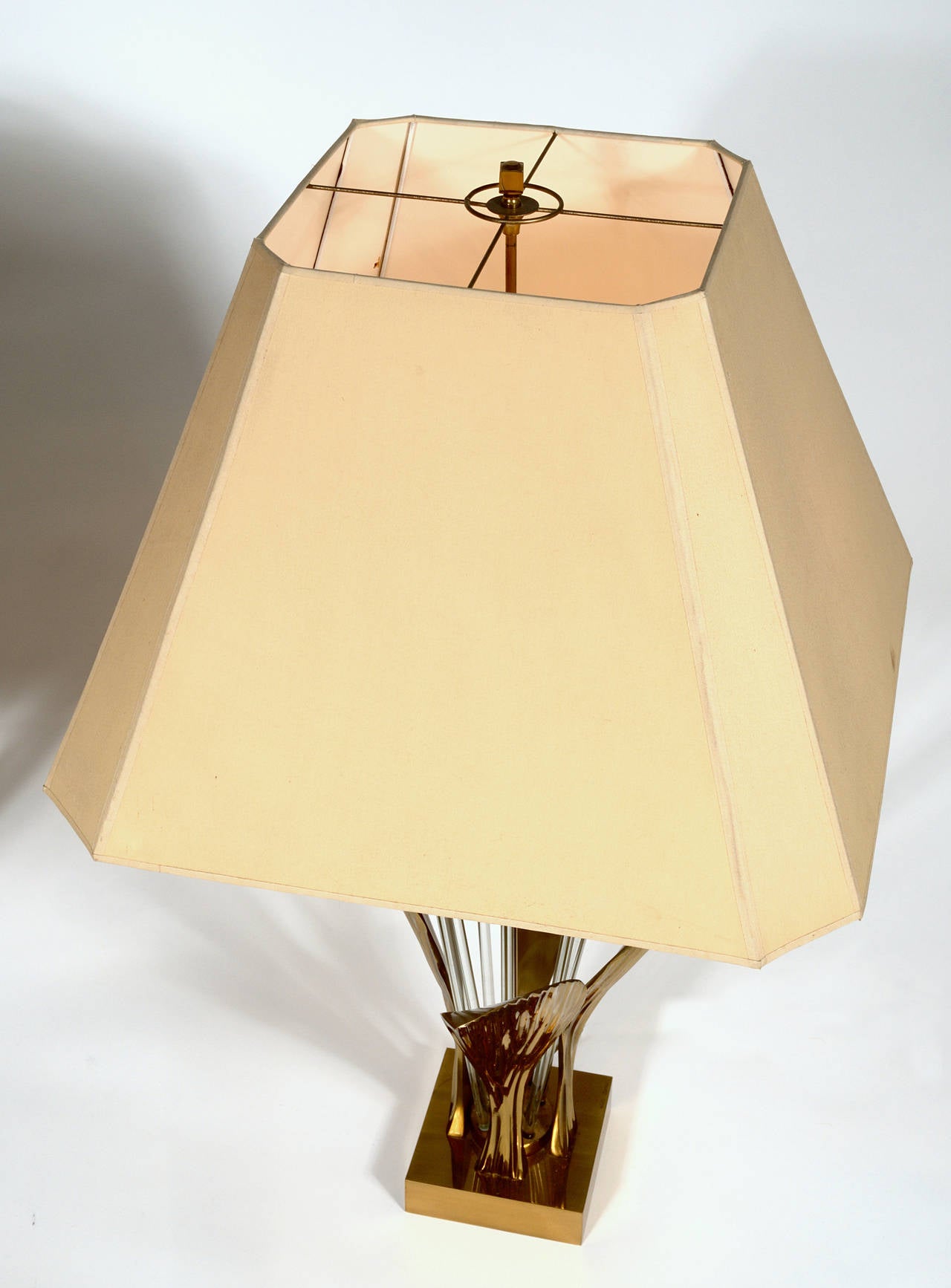 Late 20th Century Pair of Lamps by Willy Daro Bronze Leaf and Glass For Sale