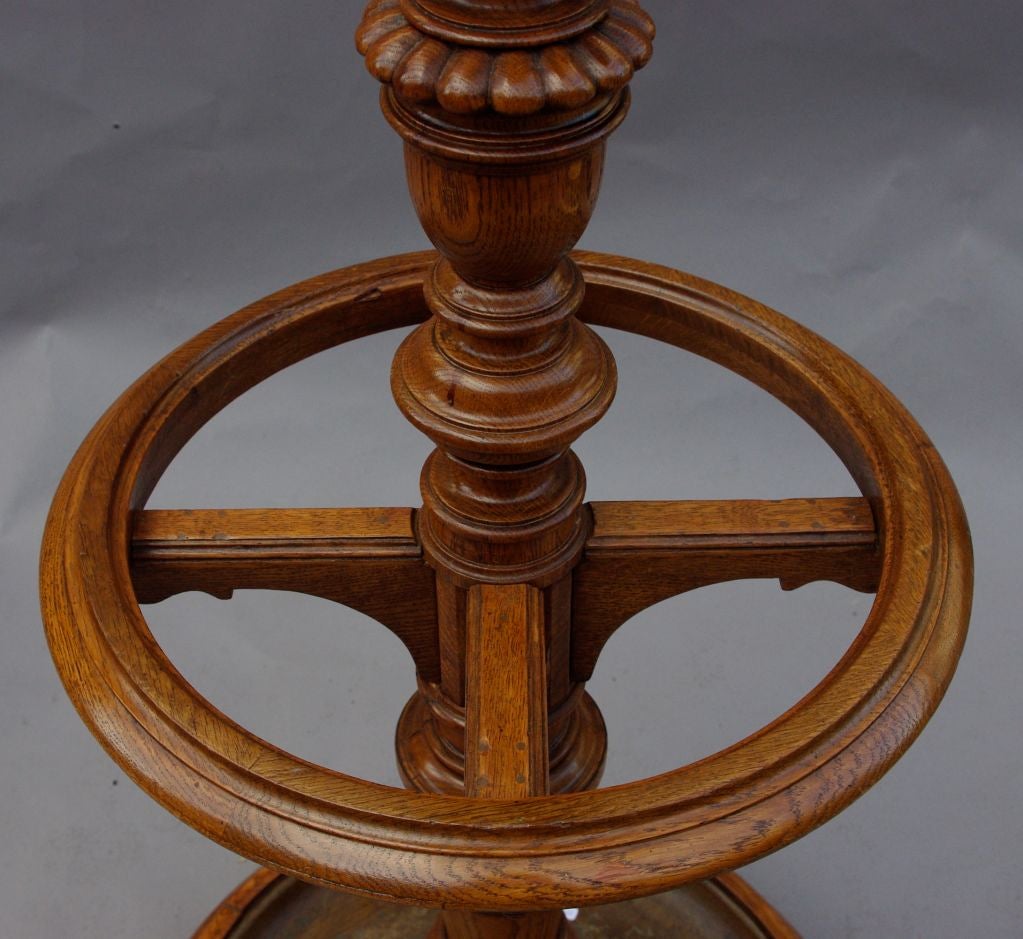 Napoleon III Coat Stand made in oak wood In Excellent Condition In Saint-Ouen, FR