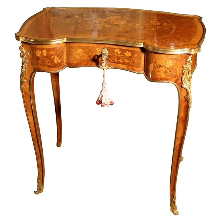 Louis XV small desk For Sale