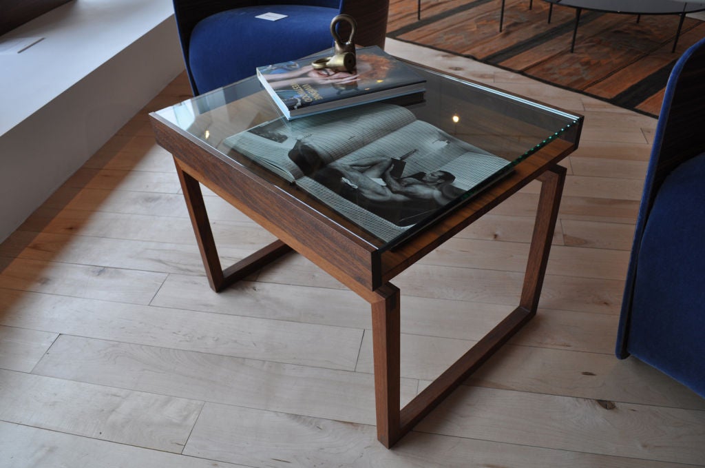 AIRE End Table from the in house Siglo Moderno Furniture Collection.  This End/Side Table was designed to objectify and fetishize your favorite coffee table book, work of art or any object of interest.  The table on display is an End/Side Table