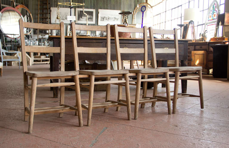 Antique Welsh Chapel Bench In Good Condition In Calgary, Alberta