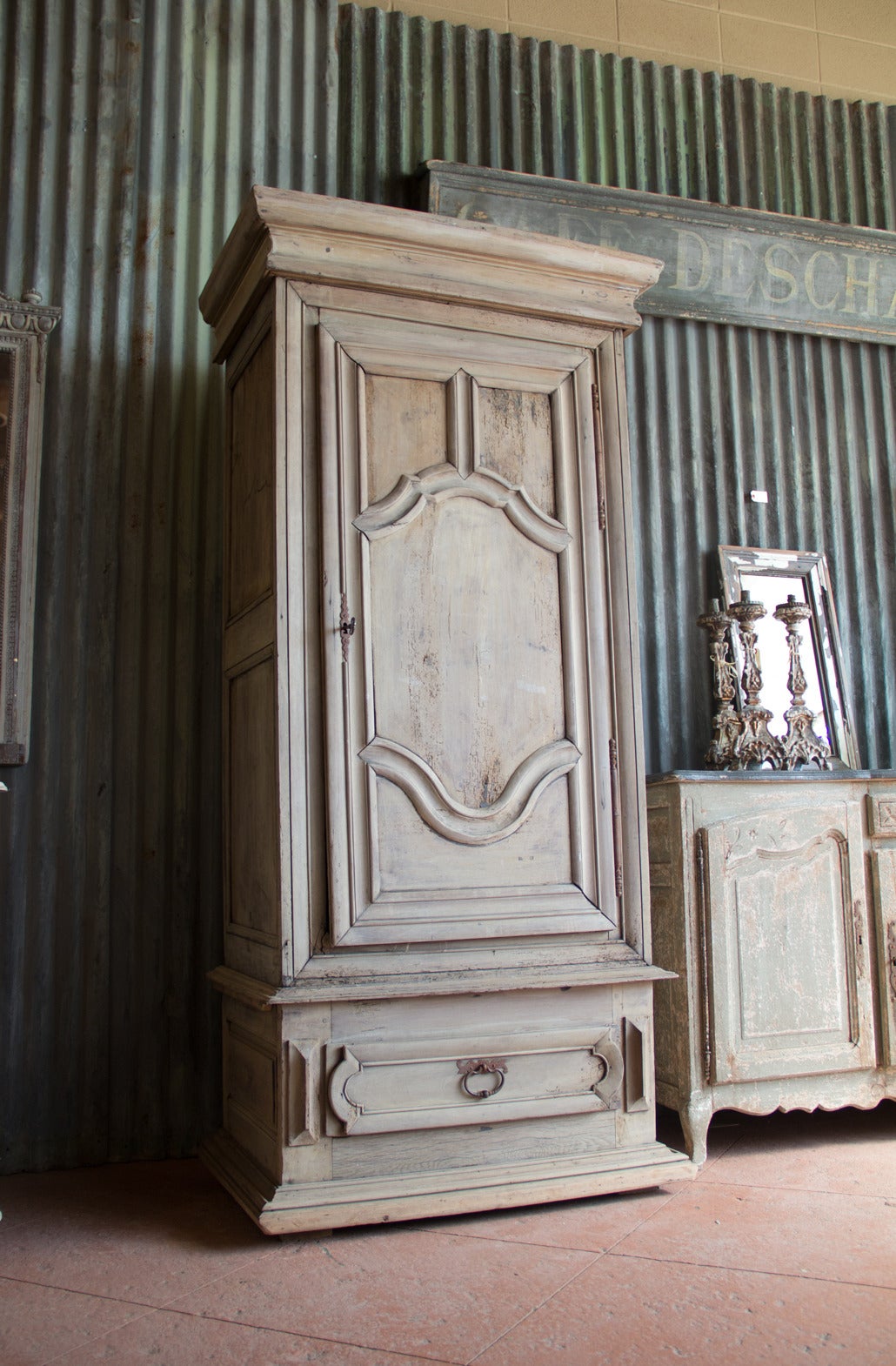 18th Century Bleached Oak Armoire In Good Condition In Calgary, Alberta
