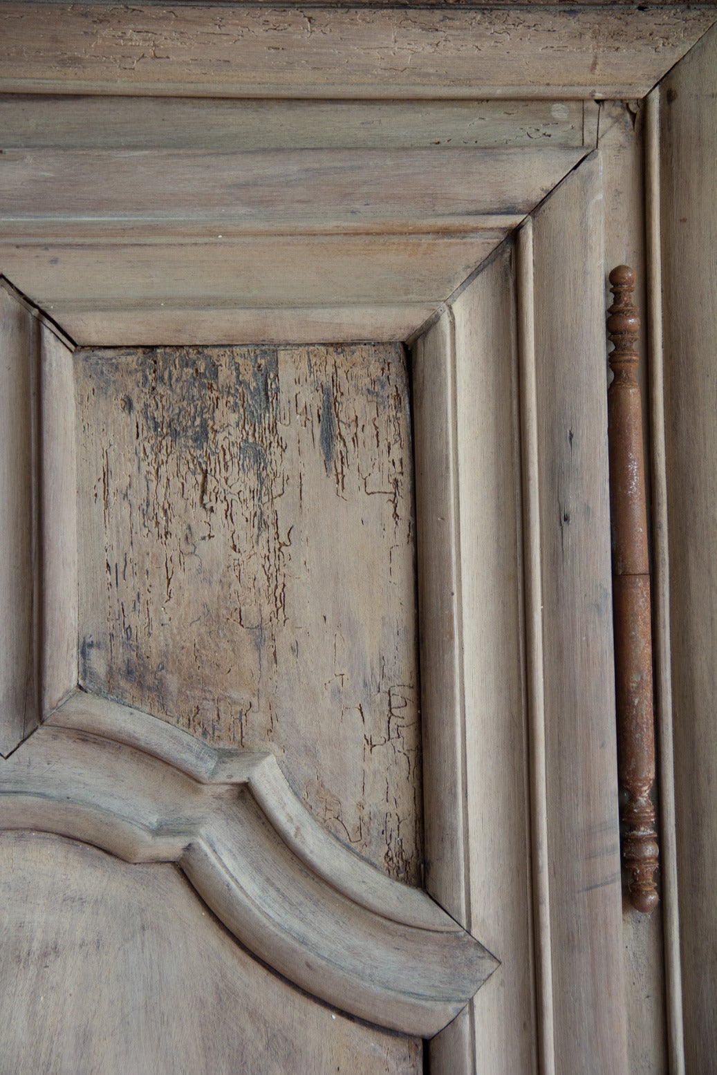 18th Century Bleached Oak Armoire 4