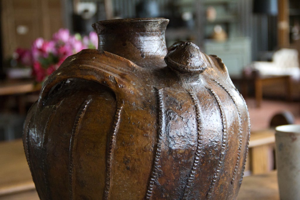 18th Century Nut Oil Jar In Good Condition In Calgary, Alberta