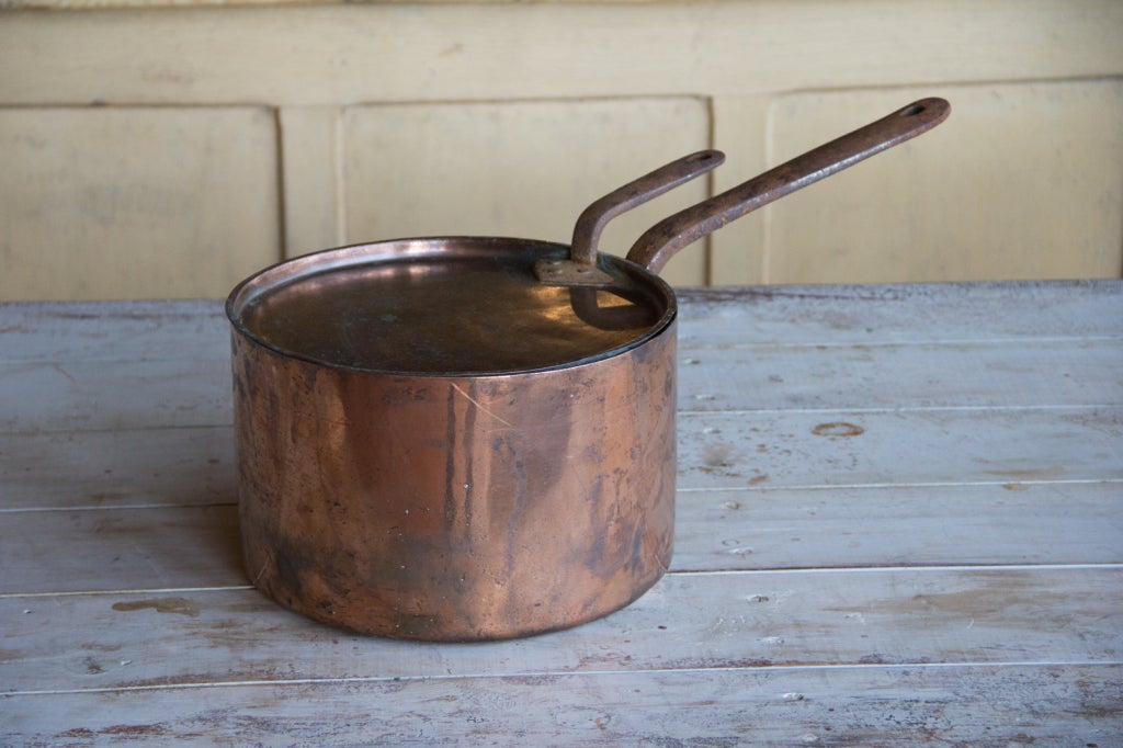 Lovely antique English copper pan with lid. Very Downton Abbey!