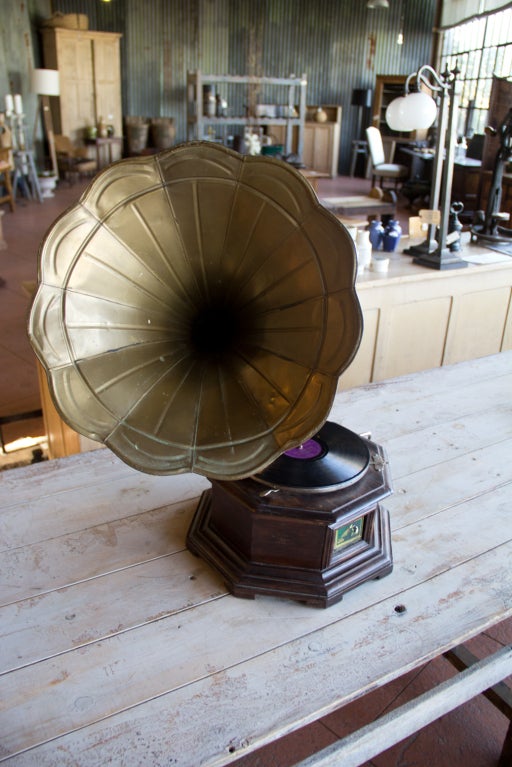 His Master's Voice Gramophone 1