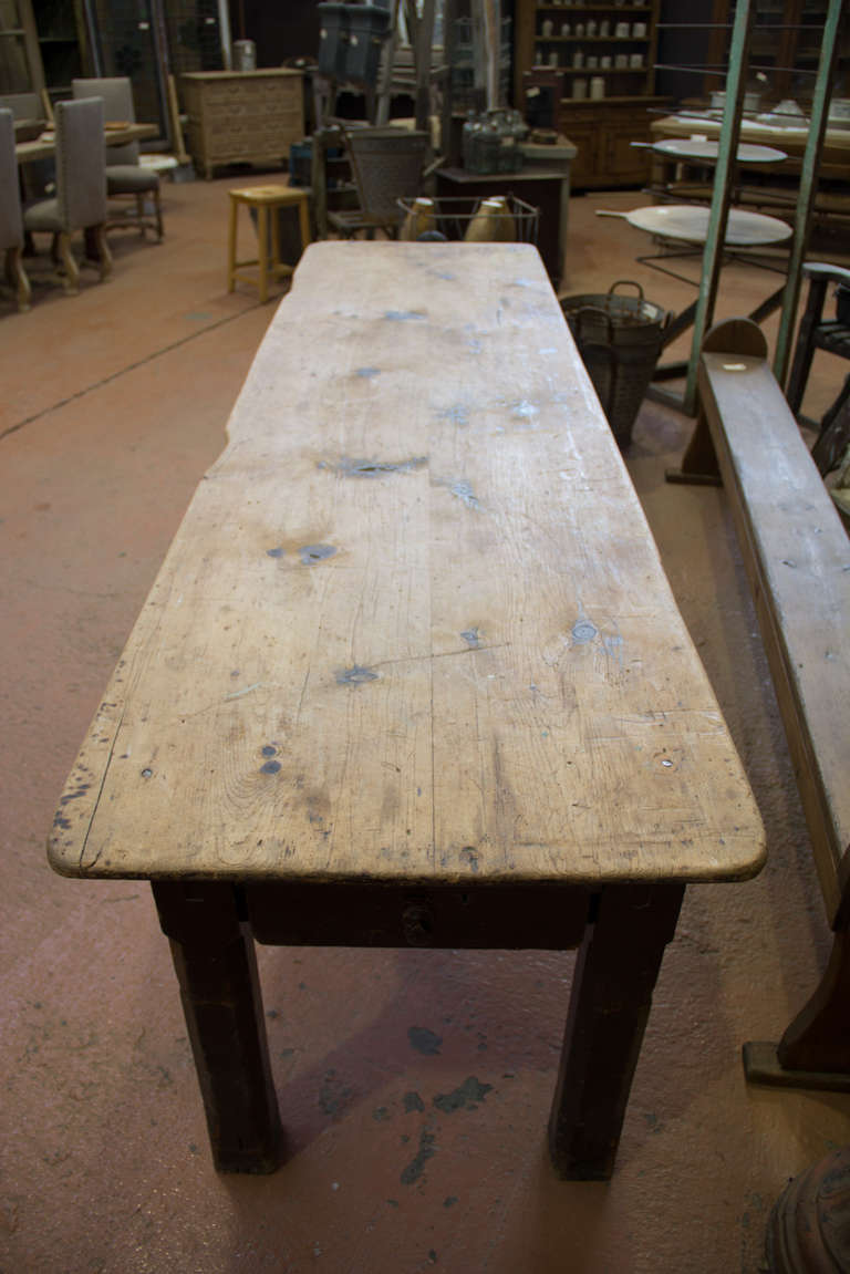 Mid 19th Century Irish Refectory Table In Good Condition In Calgary, Alberta