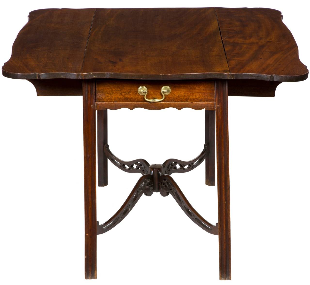 18th Century Mahogany Chippendale George II Pembroke Table Porringer Top, England, circa 1780 For Sale