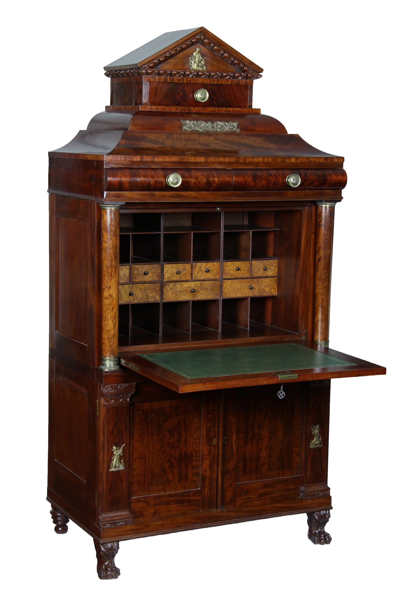 Rare Carved Mahogany Sécretaire à Abattant, Philadelphia, circa 1815-1830