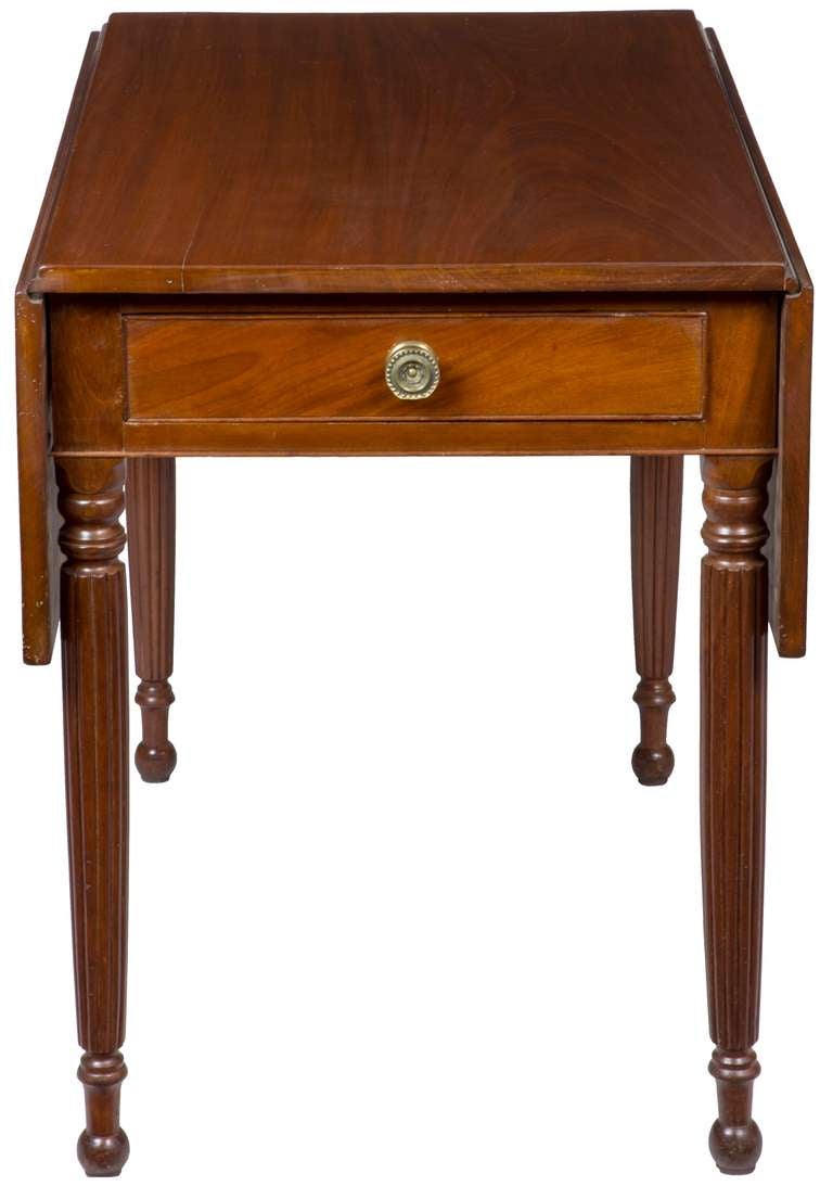 19th Century Fine Mahogany Sheraton Pembroke Table, circa 1810 For Sale