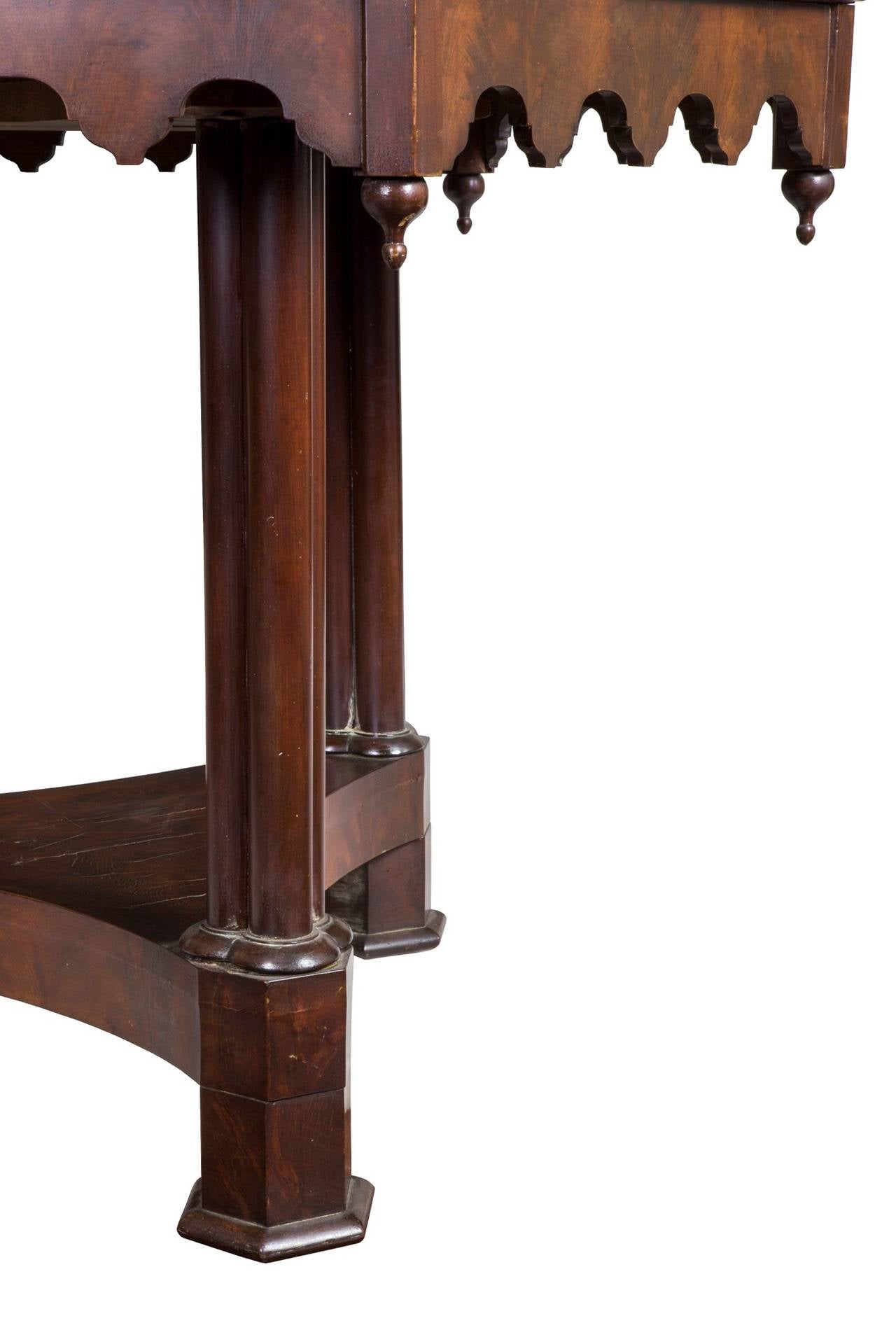 Gothic Revival Gothic Mahogany Center Table with Cluster Columns, Boston, circa 1840