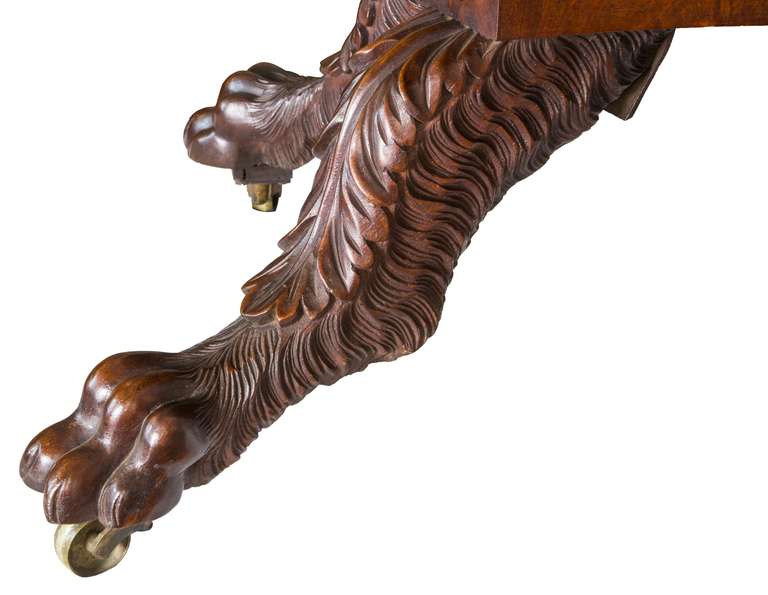 Classical Mahogany Pembroke Table, New York, circa 1830 In Excellent Condition In Providence, RI