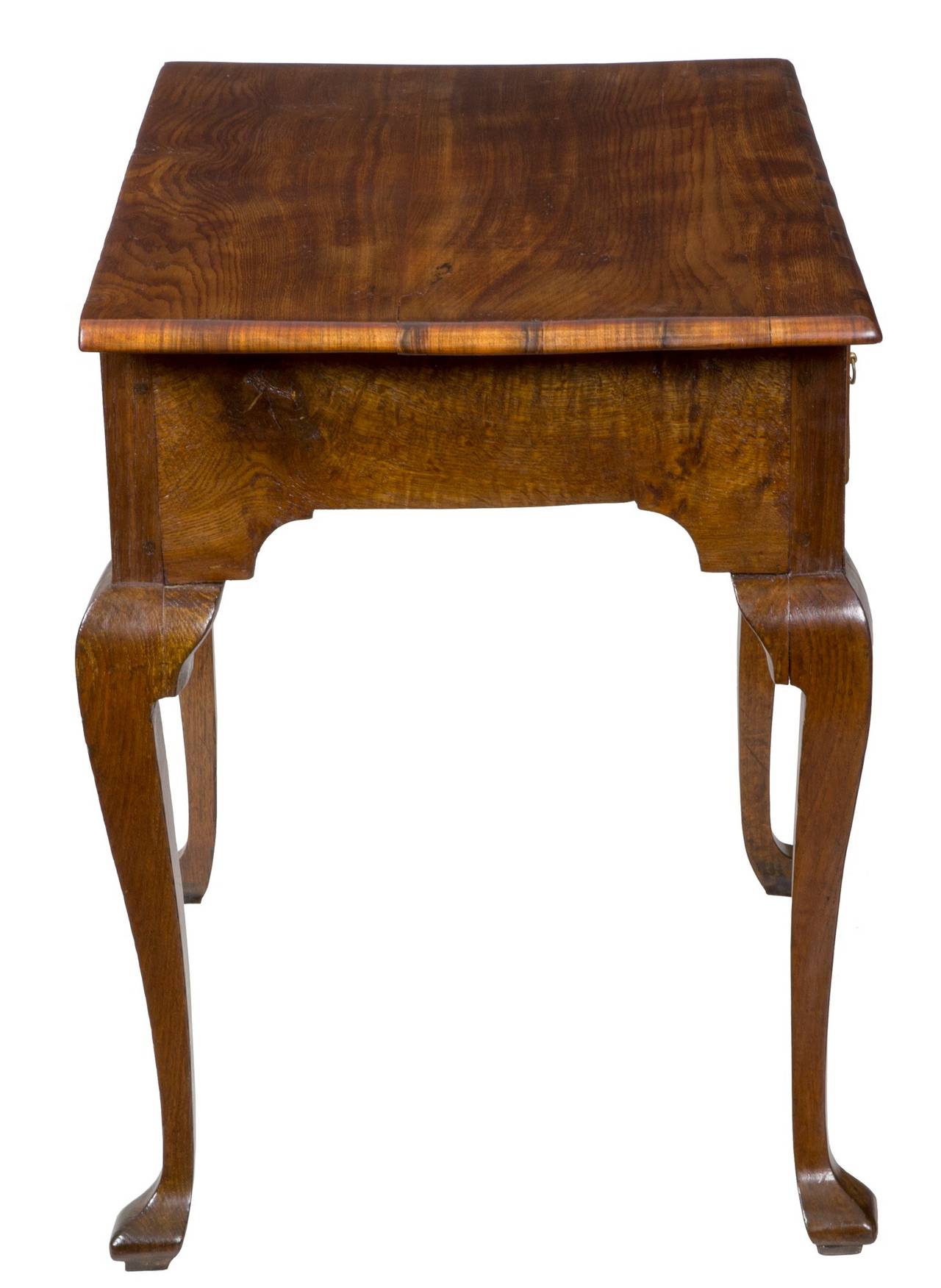 Provincial Oak and Elm Queen Anne Side/Dressing Table, England, circa 1740-1760 1