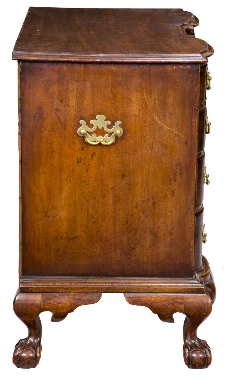 Small Chippendale Style Mahogany Block Front Chest, Late 19th-Early 20th Century For Sale 2