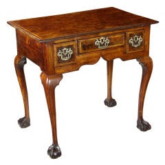 Antique A Burled Walnut Queen Anne Dressing Table