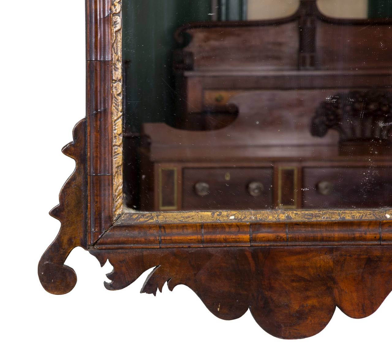 English Fine Queen Anne Walnut Mirror, England, circa 1720