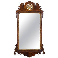 Fine Queen Anne Walnut Mirror, England, circa 1720 12