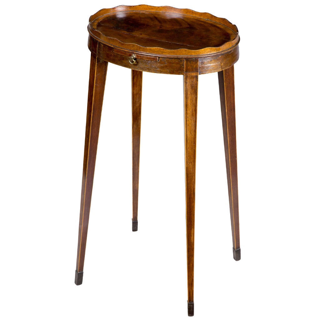 Federal Urn Stand Tapered Legs Scalloped Tray Top, Portsmouth, circa 1795-1810