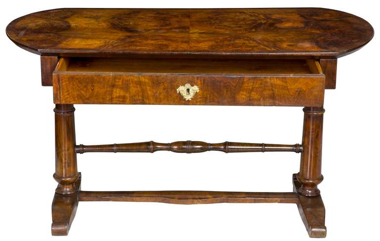 Crotch Walnut Sofa Table, Continental, circa 1830-1840 In Excellent Condition In Providence, RI