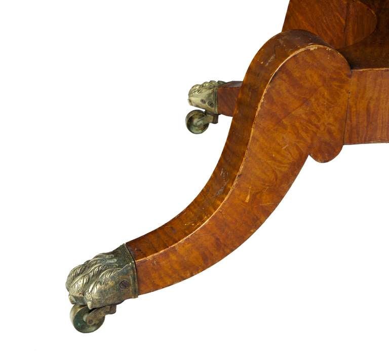 Classical Quilted or Tiger Maple Lyre Card Table In Excellent Condition For Sale In Providence, RI