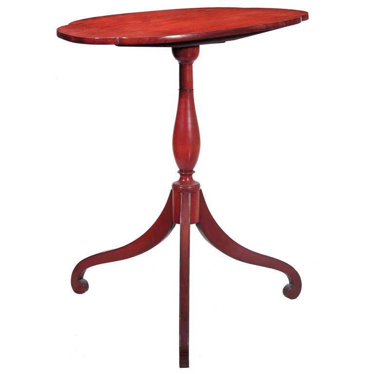 Cherry Federal Tilt-Top Table with Shaped Top, New England, circa 1810-1820 For Sale