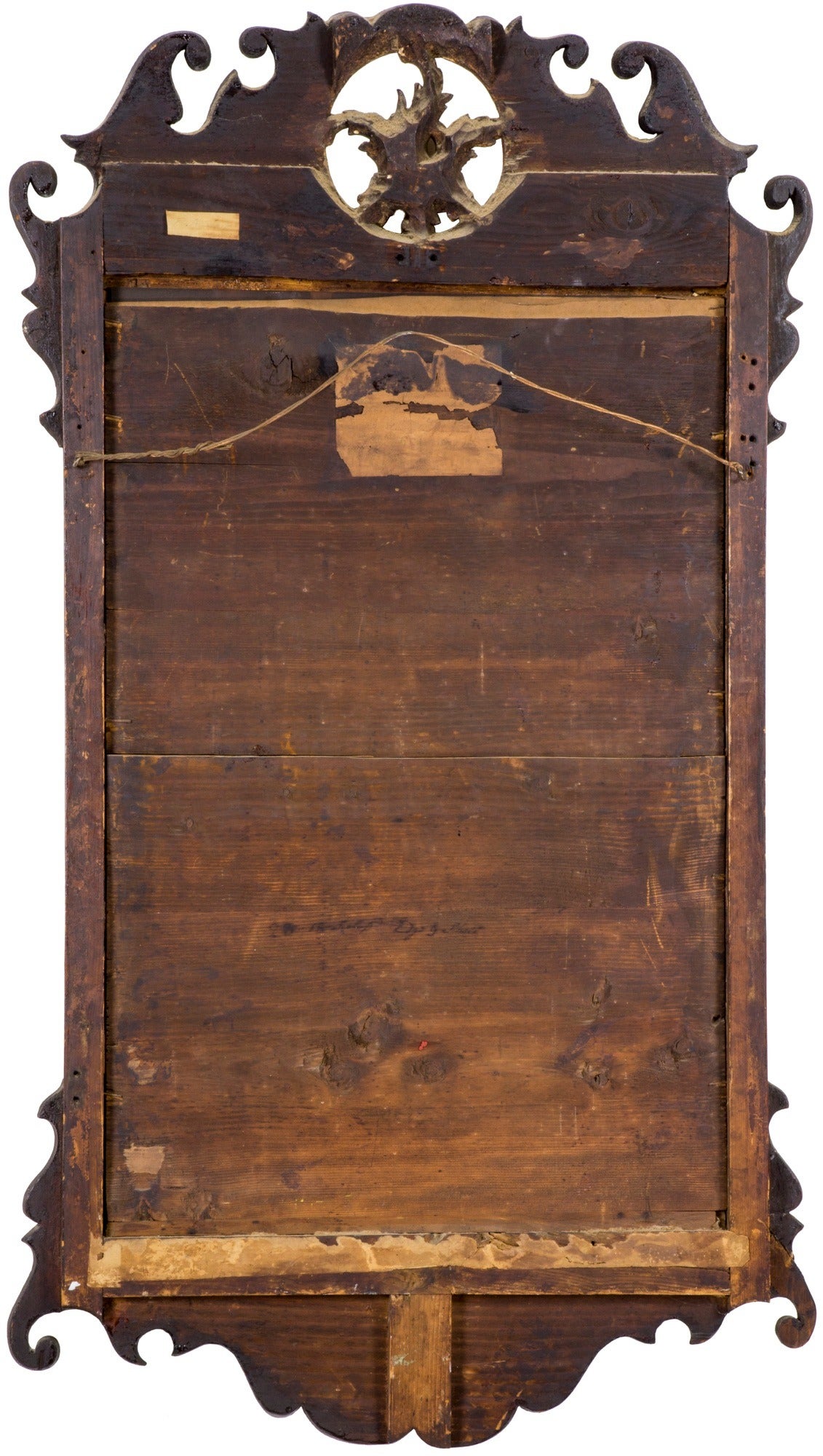 Fine Queen Anne Walnut Parcel-Gilt Mirror, Philadelphia, circa 1760 In Excellent Condition For Sale In Providence, RI