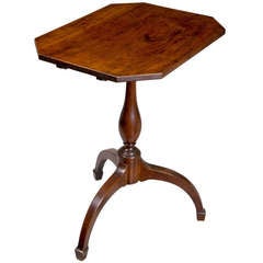 Mahogany Federal Tilt-Top Table with Spider Legs 9
