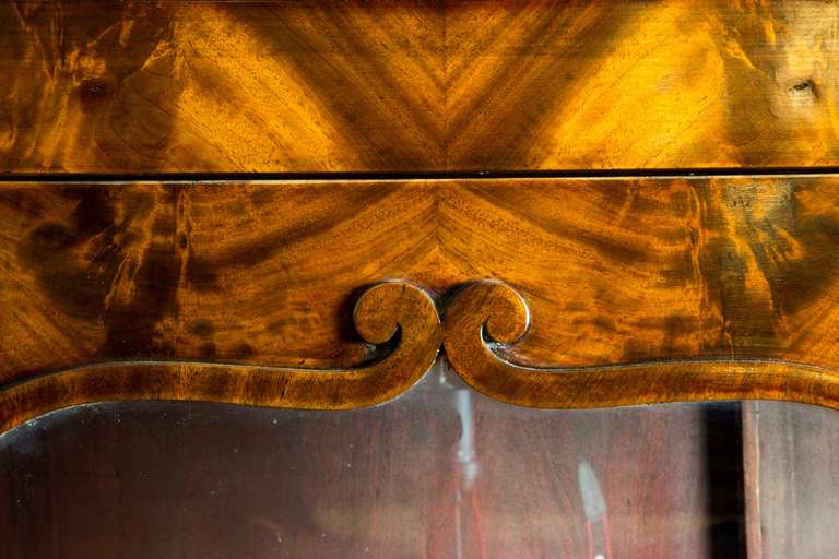 Mahogany Neoclassical Secretary with Gothic Embellishments, circa 1840 In Excellent Condition For Sale In Providence, RI