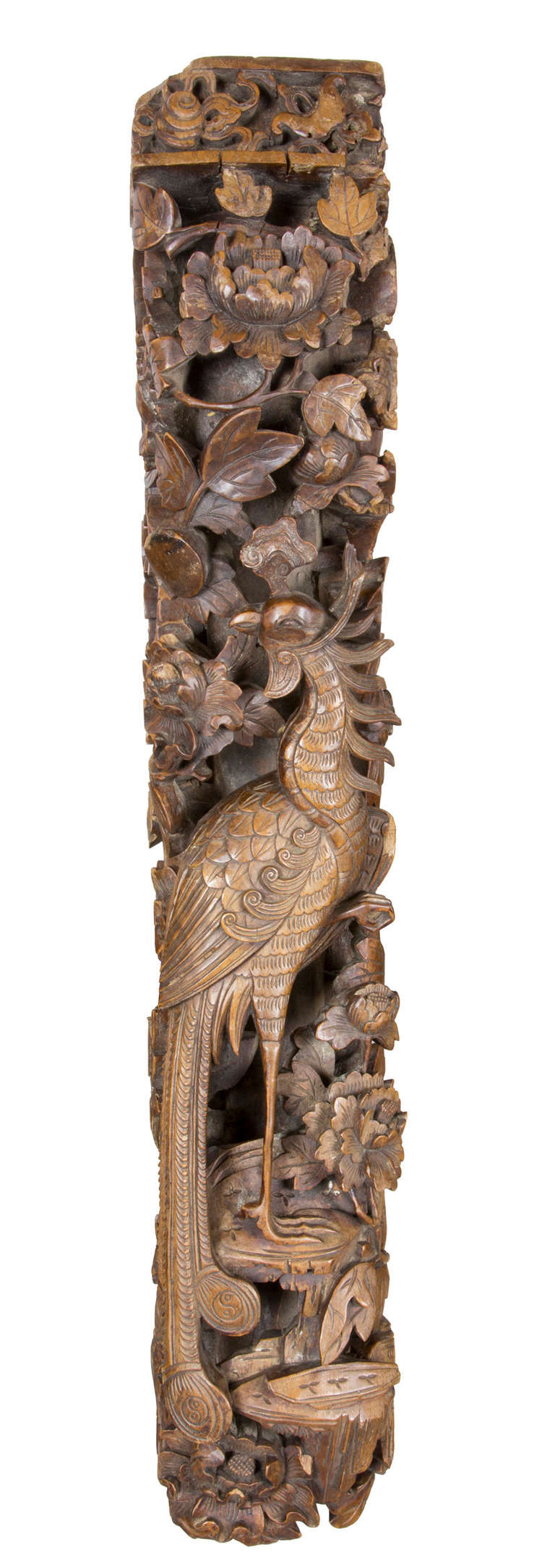 Large Elaborately Carved Chinese or Japanese Bird Bracket, circa 1890-1910 In Excellent Condition For Sale In Providence, RI