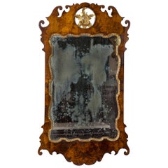 Fine Queen Anne Walnut Parcel-Gilt Mirror, Philadelphia, circa 1760