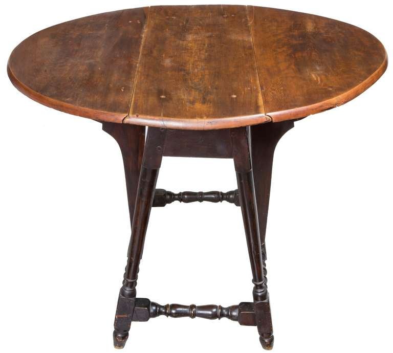 A Rare Maple William & Mary Butterfly Table, New England, c.1680-1710 1