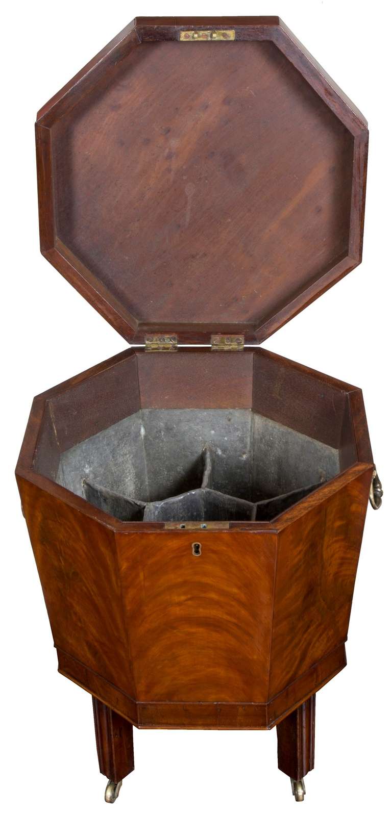 Octagonal Mahogany Cellarette, England, circa 1790-1810 In Excellent Condition For Sale In Providence, RI