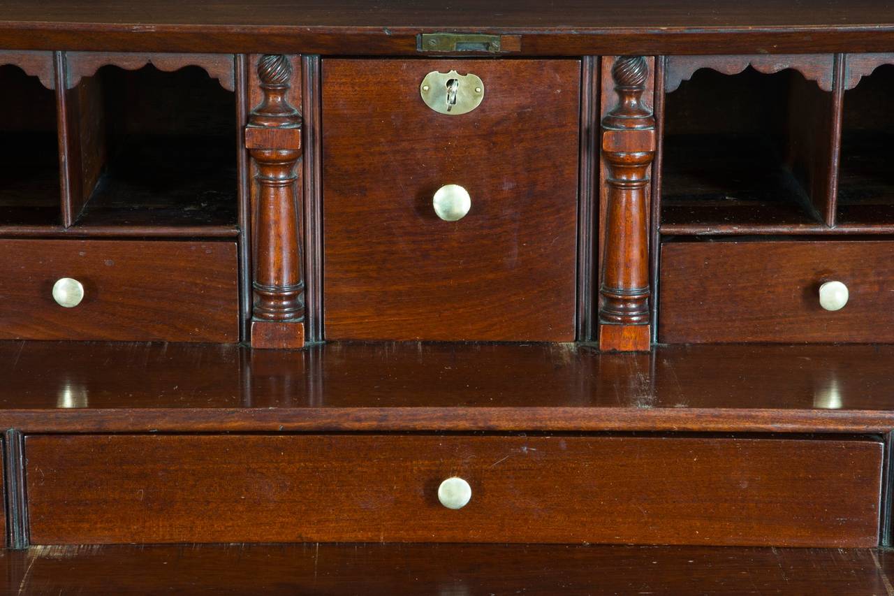 American Chippendale Mahogany Block Front Desk, Boston, circa 1780 For Sale