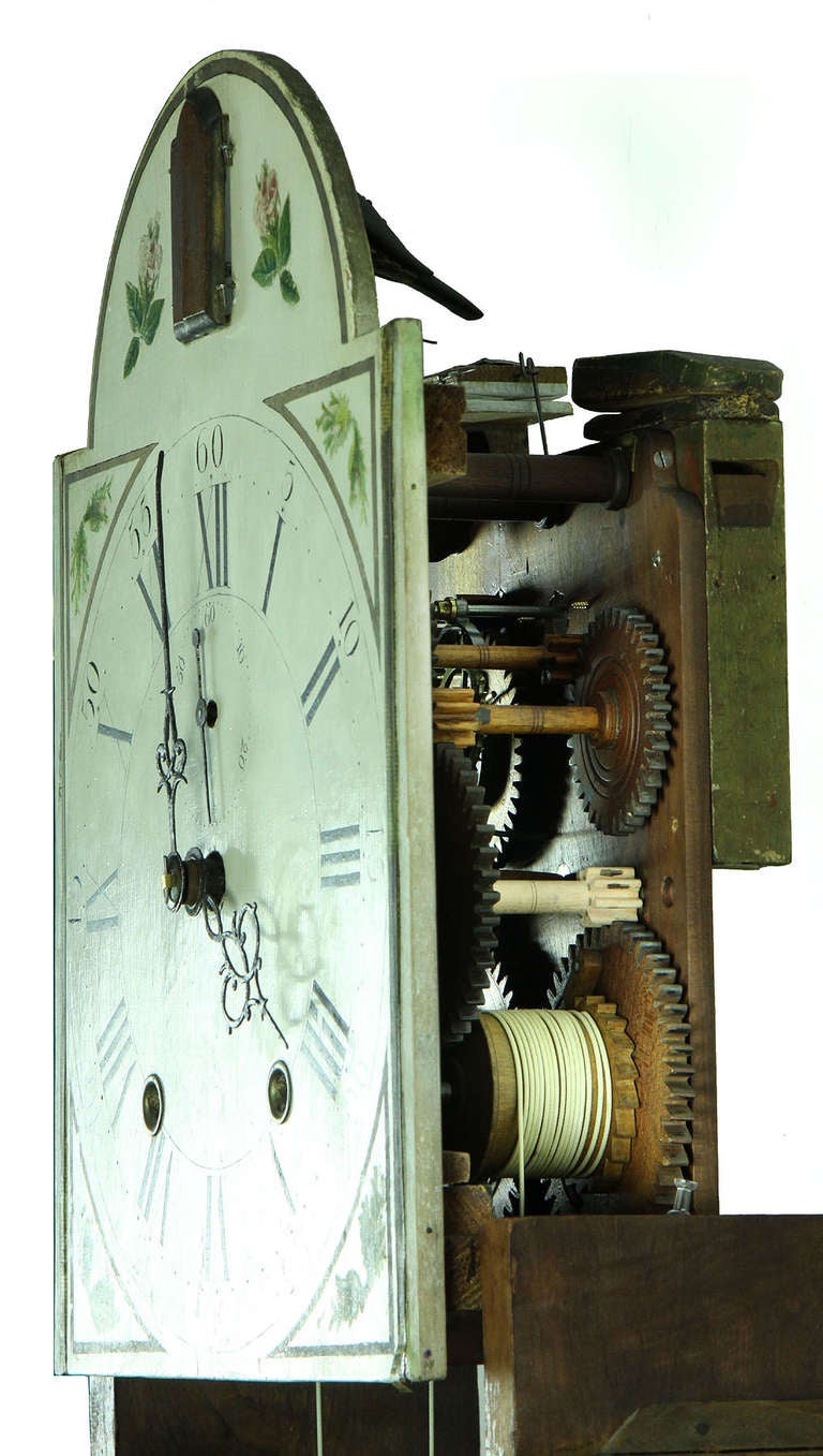 Cuckoo Clock with Original Eight-Day Wooden Movement For Sale 1