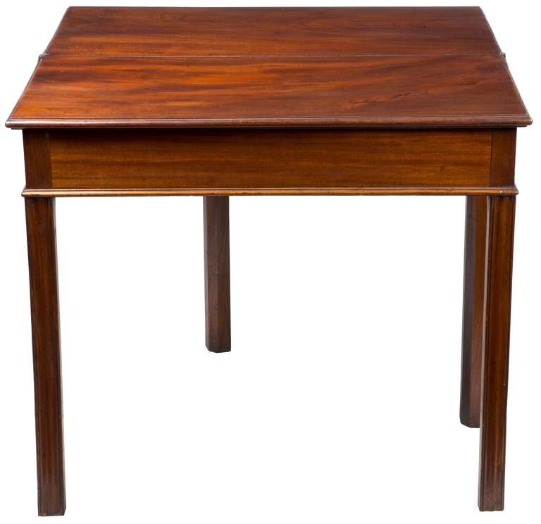 Mahogany Chippendale Card Table, with Hidden Drawer, Newport, circa 1780 In Excellent Condition For Sale In Providence, RI