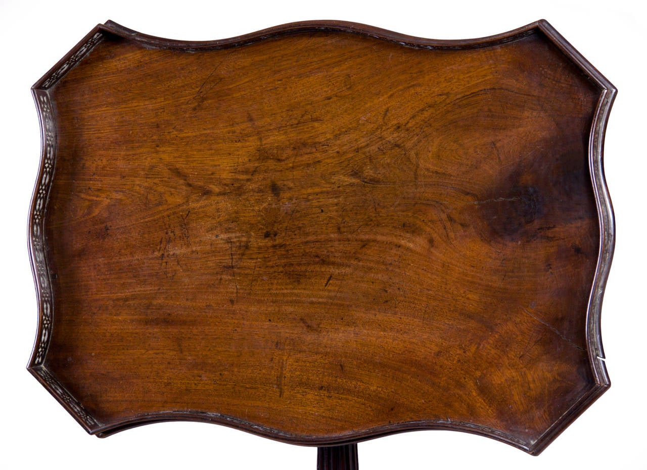 English Chippendale/George II Tilt-Top Table, Serpentine Gallery, England, circa 1780 For Sale