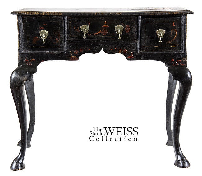 English Black Lacquer Queen Anne Japanned/chinoiserie Dressing Table