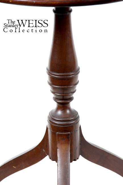 Mahogany Federal Candle Stand, Seymour School, Boston In Excellent Condition For Sale In Providence, RI