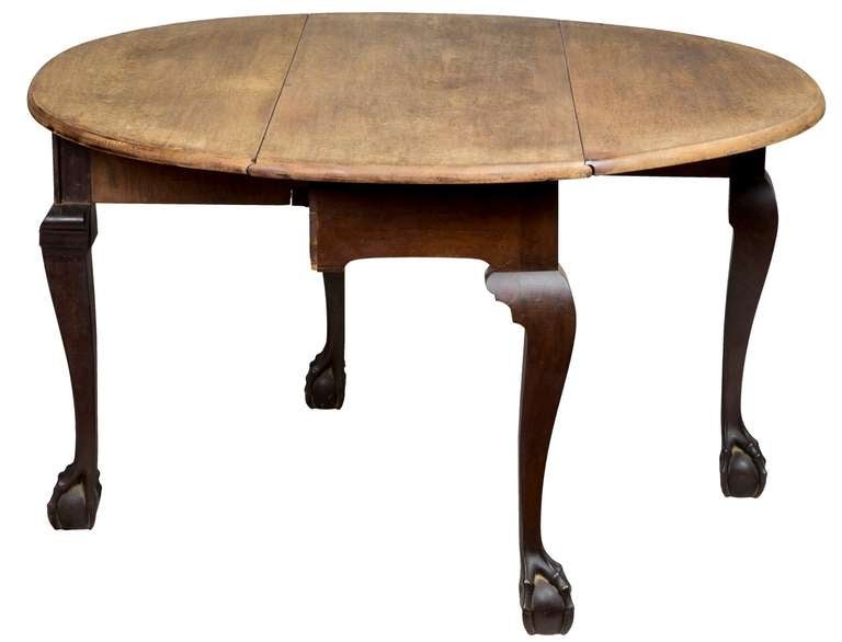 Grand Carved Mahogany Chippendale Drop-Leaf Table, Newport, Rhode Island For Sale 1
