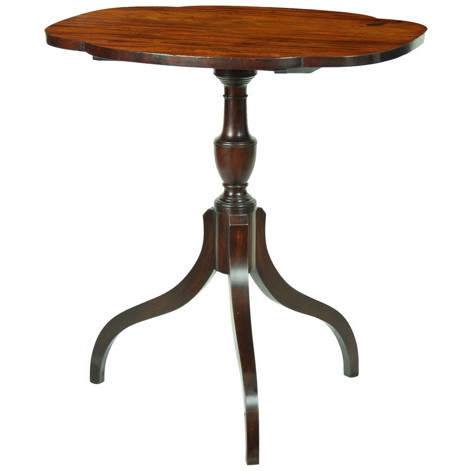 A Fine Federal Mahogany Tilt-Top Table from New York 1790-1810