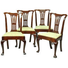 Set of Four Mahogany Queen Anne Side Chairs, circa 1740-1760 7