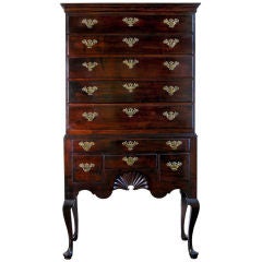 Queen Anne Highboy mit geschnitzter Muschel:: Newport:: Nachlass des Museums