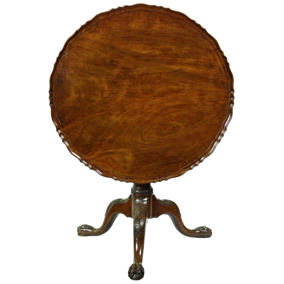 Chippendale Mahogany Tilt-Top Table with Pie Crust Top, England, circa 1780 For Sale