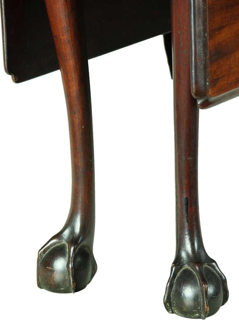 American Chippendale Mahogany Drop Leaf Table, Claw and Ball Feet,  Salem, c.1780