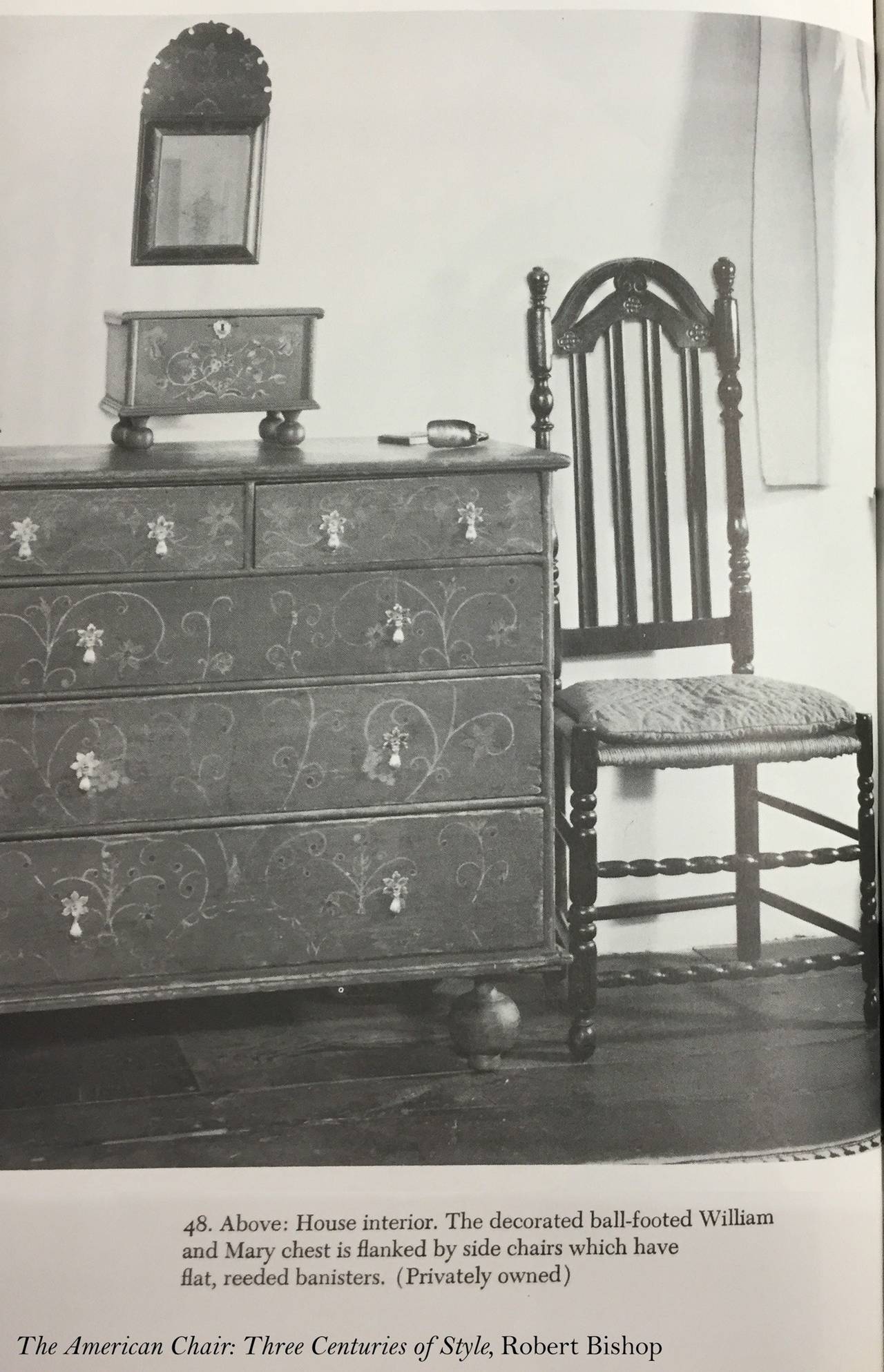 Maple William & Mary Bannister Back Armchair, Massachusetts, circa 1740-1750 In Excellent Condition For Sale In Providence, RI